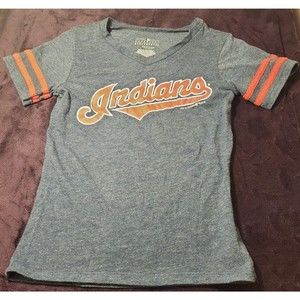 MLB Genuine Merchandise Cleveland Indians Girls XS T-shirt Gently Used Condition